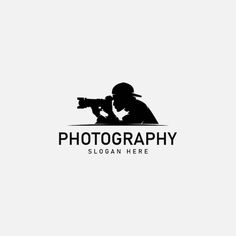 Silhouette men photographer who is looki... | Premium Vector #Freepik #vector #camera-silhouette #camera-lens #camera-logo #lens-logo Photographer Logo Ideas Design, Camera Man Photographers, Dslr Logo, Photographer Logo Ideas, Photography Logo Design Ideas, Photographer Logo Design, Photographer Tattoo