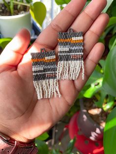 Super cute, tapestry inspired earrings. This pair have 3d aspects that add some pizzazz! They measure at about 2 inches long and 1 inch wide. Cute Tapestry, Beaded Tapestry, Bead Things, Textile Earrings, Earrings Patterns, Chino Hills, Ghost Earrings, Beaded Earrings Patterns, Earrings Beaded