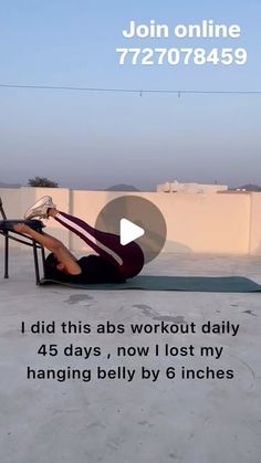 a woman doing an exercise on her yoga mat with the caption, i did this abs workout daily for 4 days, now i lost my hanging belly by 6 inches