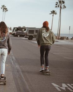 Quest Board, Days With Friends, Skateboarding Aesthetic, Skater Fashion, Skate Vibes, Skater Vibes, Surf Apparel, Skate Girl, Skater Aesthetic