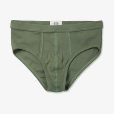 Brief made of 220 g/m2 organic cotton rib jersey.
Opening with red overstitch detail.
96% "GOTS" certified organic cotton - 4 % elastane.
Quality undergarments made in Portugal. Solid Cotton Ribbed Bottoms, Green Clay, Men's Briefs, Sustainable Brand, French Brands, Portugal, Organic Cotton, Green, Red