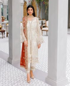 Off White Pakistani Salwar Kameez Dupatta For Party Wear Tana Bana, Luxurious Outfits, Raw Silk Fabric, Pakistani Party Wear, Party Frocks, Chiffon Sleeves, Organza Sleeves, Pakistani Salwar, Pakistani Fashion Party Wear