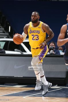 the los lakers basketball player dribbles the ball during a game against the minnesota timber