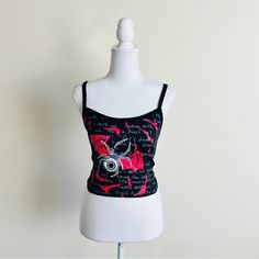 Black & Red Slash Graphic Bat Spider Eye Baby Cami Tank Crop Top Size M Nwot - Never Worn 5-8 Goth Grunge Emo Alt Punk Gothic Kawaii Rave Festival Dark Street Style Spider Bat Wings Spider Cami Lace Hot Topic Widow Vintage Killstar Tripp Nyc Lip Service Y2k Black Top With Built-in Bra, Edgy Fitted Camisole Top, Fitted Edgy Camisole Top, Y2k Black Cami Top, Black Y2k Top With Built-in Bra, Red Fitted Graphic Print Tank Top, Fitted Red Graphic Print Tank Top, Black Y2k Camisole Top, Y2k Black Camisole Top