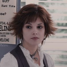 Twilight Alice, Vampire Hair, Alice Twilight, Alice Cullen, Twilight Film, Twilight Pictures, Girl Short Hair, Hair Reference, Dream Hair