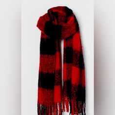 H&M Scarf Red And Black Plaid Perfect For This Weather 100% Polyester New With Tags H M Accessories, Red Coat, Red And Black Plaid, Black Plaid, Black Outfit, Red And Black, Cold Weather, Scarf Wrap, Black Red