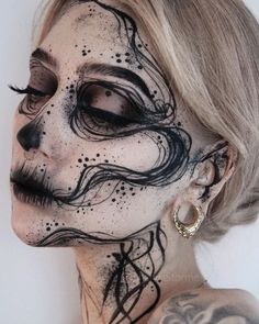 Halloweenský Makeup, Drag Make-up, Face Art Makeup, Graphic Makeup, Horror Makeup, Halloween Makeup Inspiration, Makijaż Smokey Eye, Skull Makeup, Crazy Makeup