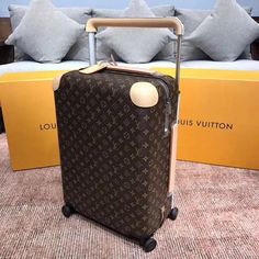 ® Size: 38 x 55 x 21cm Louis Vuitton Metis, Lv Bag, Bags Designer, Louis Vuitton, Pouch, The Originals, High Quality