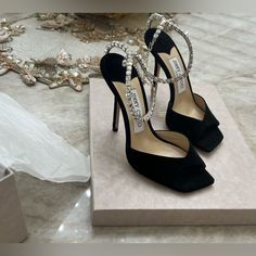 Brand New Jimmy Choo Sandals! Never Worn Jimmy Choo Saeda 100 Outfit, Luxury Heels Jimmy Choo, Туфли Jimmy Choo, Jimmy Choo Heels Aesthetic, Jimmy Choo Aesthetic, Heels Aesthetic Classy, Jimmy Choo Black Heels, Jimmy Shoes, Classy Footwear