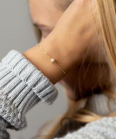 Minimal Bracelet Tiny Freshwater Pearl Bracelet Simple - Etsy Elegant Everyday Bracelet With Pearl Charm, Elegant Pearl Drop Chain Bracelet Gift, Elegant Hypoallergenic Chain Bracelet For Everyday, Elegant 14k Gold Hypoallergenic Chain Bracelet, Elegant Hypoallergenic 14k Gold Chain Bracelet, Dainty 14k Gold Filled Pearl Bracelet, Delicate Rose Gold Pearl Chain Bracelet, Gold Bracelet With Pearl Drop Gift, Gold Bracelet With Pearl Drop As A Gift