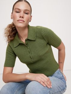 Women's Clothing - Shop New Arrivals | Banana Republic Slim Fit Sweater, Short Sleeve Cardigan, Silk Twill, Grey And Beige, Elbow Length Sleeve, Fitted Sweater, Green Sweater, Retro Look, Knitting Stitches