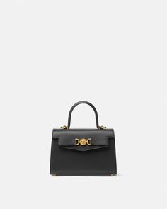 Medusa '95 Small Handbag Black,Gold | VERSACE US Versace Bag, Versace Logo, Versace Handbags, Versace Dress, Versace Bags, Small Handbag, Airport Fashion, Bag Collection, Handbag Black