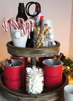 Hot Chocolate Station, Christmas Sleepover, Chocolate Station, Diy Hot Chocolate, Christmas Hot Chocolate, Chocolate Caliente, Hot Cocoa Bar, Hot Chocolate Bars, Cocoa Bar