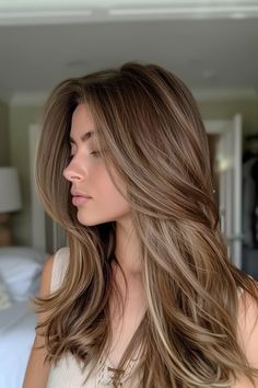 40+ Gorgeous Balayage Highlights Hairstyles You'll Love In 2024 2024 Trend Hair Color, Hair Styles 2025, Color Hair Trends 2024, Haircolor 2024 Women, Hair 2024 Trends, 2024 Hair Color Trends For Women, Cool Toned Balayage, Highlight Techniques, Contrast Balayage