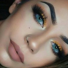 سلوتكا توباز هيدروكور شهريى – owainat Yellow Contacts, Rosa Make-up, Best Contact Lenses, Future Costume, Long Hair Clip, Colored Eye Contacts, Hair Curlers Rollers, Silicone Makeup