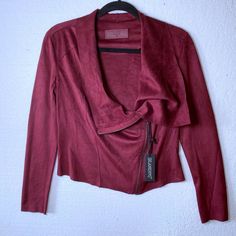 Blank Nyc Nwt Womens Size Xs Burgundy Faux Suede Asymmetrical Zip Moto Jacket Blank Nyc Jacket Size: Xs Color: Burgundy Design: Suede Moto Neckline: Asymmetrical Zip Sleeves: Long Sleeves Style 76x-9020n0 Materials: 90% Polyester, 10% Spandex Measurements (Approximate) In Inches. Items Are Measured Laying Flat & Not Stretched. Length: 21 Underarm To Underarm: 18 Condition: New With Tags. All Items Come From A Smoke Free Home. Please Message Me With Any Other Questions! Fitted Fall Outerwear With Side Zipper, Trendy Fitted Outerwear With Side Zipper, Fitted Outerwear With Side Zipper For Fall, Asymmetrical Zip Tops For Night Out In Fall, Chic Fitted Burgundy Biker Jacket, Fitted Tops With Asymmetrical Zip For Winter, Trendy Fitted Asymmetrical Outerwear, Fitted Top With Asymmetrical Zip For Winter, Fitted Outerwear With Asymmetrical Zip For Night Out