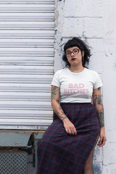 Bad Bitches Have Bad Days Too T-shirt Halloween Designs, Gothic Outfits, Beetlejuice, Juno, Cat Tshirt, Grease, Unisex Shirt, Kitsch, Workout Shirts