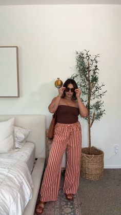 MISSACTIVER Women Drawstring … curated on LTK Mid Size Fashion, Midsize Style, Flowy Pants, Mama Style, Amazon Fashion, Cozy Sweaters, Unique Pieces, Latest Trends, Summer Fashion