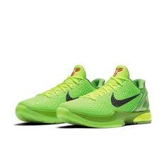 the nike zoom flyknit low is neon green