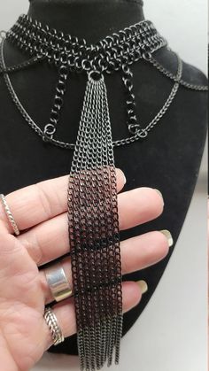 Bib Fringe Chainmail Necklace - Etsy Adjustable Black Chainmail Jewelry, Black Metal Chainmail Necklace, Diy Goth Clothes, Chainmail Choker, Chainmaille Jewelry Patterns, Chainmail Necklace, Fantasy Clothes, Chainmaille Jewelry, Chainmail Jewelry