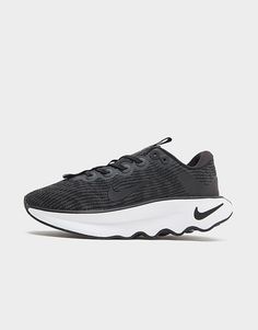 Black Nike Trainers, Black Fitness, Nike Trainers, Nike Workout, Football Training, Black Trainers, Football Boots, Jd Sports, Adidas Nike