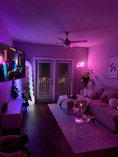 Baddie Home Aesthetic, Baddie House Decor Living Room, Sister Apartment Ideas, Baddie Room Decor Ideas, Baddie Apartment Ideas Kitchen, Girly Apartment Aesthetic Living Room, Aesthetic Bedroom Ideas Baddie, Neon Apartment Aesthetic, Baddie Aesthetic Room