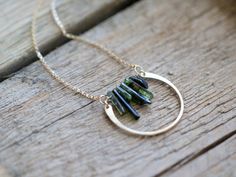 Beaded Bar Necklace, Minimalist Boho Jewelry, Boho Necklace Diy, Modern Boho Fashion, Bar Graph, Raw Tourmaline, Unique Pendant Necklace, Tourmaline Pendant, Necklace Crystal