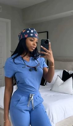 Black Scrubs Aesthetic Girl, Dental Hygenist Outfits, Black Doctors Women, Black Women Doctors, Surgical Tech Aesthetic, Cna Aesthetic, Scrubs Aesthetic, Nurse Bae, Nurse Barbie