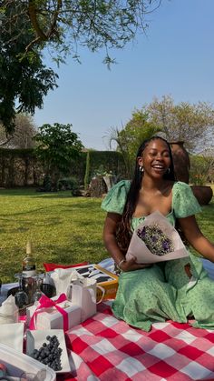 Picnic Date Outfits, Picnic Shoot, Romanticise Life, Picnic Party Decorations, Slay Fits, Picnic Inspo, Barbie Tingz, Summer Gowns