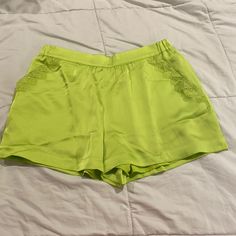 Zara Lime Green Shorts Size Medium Brand New With Tags Chic Green Summer Bottoms, Spring Green Cargo Shorts, Summer Vacation Short Leg Pants, Beach-ready Green Short Pants, Chic Short Pants For Spring, Zara Green Short Bottoms, Green Zara Shorts For Spring, Zara Green Shorts, Zara Green Shorts For Spring