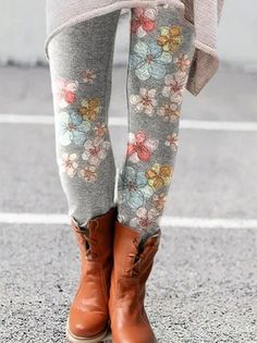 Cotton Floral Pants Floral Trends, Warm Leggings, Pants Women Fashion, Painted Jeans, Cute Pants, Clothes Closet, Cotton Leggings