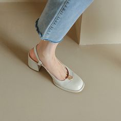 Product information: Toe holder shape: round head Color: red, creamy-white Shoe Upper material: Cowhide Heel height: 6cm Heel shape: chunky heel Size: 34,35,36,37,38,39,40 customized non-return Wearing method: Buckle Sole material: rubber sole Style: Korean style Packing list: Leather shoes *1 pair Product Image: Heels Slingback, Head Color, Slingback Shoes, Slingback Sandals, Casual Chic Outfit, Chic Outfit, Style Korean, Slingback Sandal, Leather Items