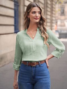 Camisa de manga larga con cuello con muesca y unicolor verde menta Casual  manga larga Tela Liso Top No-Elástico  Women Clothing, size features are:Bust: ,Length: ,Sleeve Length: Mint Green Blouse Outfit, Light Green Top Outfit, Mint Green Shirt Outfit, Pale Green Outfit, Ladies Shirts Formal, Green Shirt Outfits, Green Top Outfit