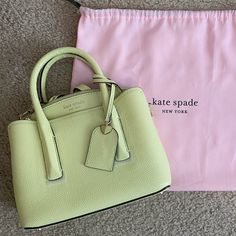 Brand New Without Tags Kate Spade Crossbody Purse! Cute And Fun Color Perfect For A Pop Of Color During The Winter Or The Summer! Make Me An Offer! Kate Spade Crossbody Purse, Kate Spade Purse, Kate Spade Bag, Kate Spade Crossbody, Purses Crossbody, Kate Spade, Color Pop, Bag Lady, Brand New