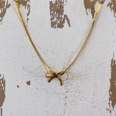 Delicate Herringbone Bow Necklace - Lyla's: Clothing, Decor & More - Plano Boutique Dainty Bow Necklace For Gift, Gold Necklace With Bow For Gifts, Gold Bow Necklaces For Gifts, Gold Bow Necklace, Gold Necklaces With Bow Detail, Funny Mom Gifts, Bow Necklace, Gift Boutique, Loungewear Sets