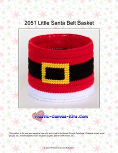 a knitted santa belt with the letter c on it's front and bottom