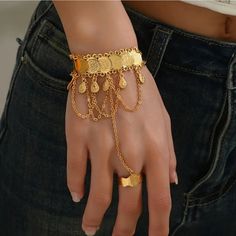 Bracelet 18k Gold Plated Hand Chain Coin Charm Hand Jewelry Gold Coin Jewelry, Arabic Jewelry, Copper Mosaic, Real Gold Jewelry, Golden Jewelry, Greek Jewelry, Hand Bracelet, Turkish Jewelry, Jewelry Fashion Trends