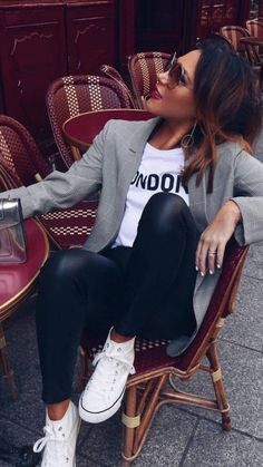 Blazer Outfits Casual, Homewear Fashion, Awesome Outfits, Home Wear, Minimal Chic, Casual Work Outfits, 가을 패션, Fall Fashion Outfits