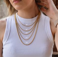 Necklace Choker Gold, Gold Chain Bracelets, Chain Types, Daily Wear Jewellery, Choker Gold, Gold Rope Chains, Thick Rope, Chain Bracelets, Gold Bracelet Chain