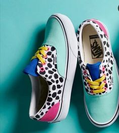 not mine it’s by Vans Paint Sneakers Diy, Posca Shoes, Upcycle Shoes, Art Boots, Shoes Painting