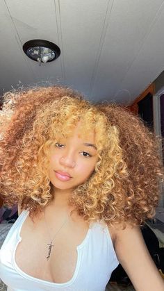 Cheveux Oranges, Hairdos For Curly Hair