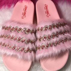 Beautiful Authentic Jeffrey Campbell Edie Slide Sandals Pink Fur Strap Rubber Outsole. Gorgeous Sexy Pair Of Slides. Please Look At Pictures Lots Of Life Left. Pink Party Slippers For Spring, Pink Fur, Jeffrey Campbell Shoes, Jeffrey Campbell, Slide Sandals, Women's Shoes Sandals, Shoes Sandals, Slides, Size 10