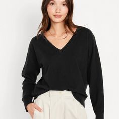 Popular Sosoft Fabric, Made Lighter For Sunnier Days. V-Neck Long Sleeves Pullover Style I Also Have Size Xs Black V-neck Top For Fall Workwear, Black V-neck Top For Workwear In Fall, Casual Black V-neck Top For Fall, Black V-neck Top For Fall, Versatile V-neck Sweater For Layering, Casual Black V-neck Sweater, Versatile Long Sleeve V-neck Top For Fall, Black V-neck Sweater For Spring Workwear, Kelly Green Sweater