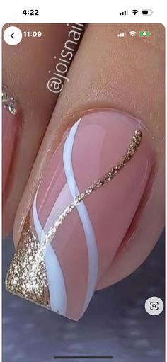 Luxury Nails Classy Short, Nails For Cruise Vacations 2024, Nails With Line Designs, Different French Manicure Ideas, Mail Art Ideas, Fancy Nail Art, Unghie Sfumate, Manicure Nail Designs, Fall Nail Art Designs