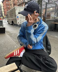 Adidas Outfit Men Style, Adidas Outfit Men, Boys Aesthetic Outfits, Teenage Style, Guys Style, Shoes 2023, Street Fashion Men Streetwear, Mens Outfit Inspiration, Adidas Outfit