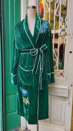 "This robe is made of silk velvet. Wearing this silk velvet robe, you will feel it very soft, smooth, warm, light and super comfortable! The robe is 110 cm or 43.3 inches long with the belt, two pockets and 3/4 sleeve. It's a nice gift for birthday, Mother's day, Valentine, Thanksgiving. *Size: These are measurements of the robe, not the user. - Small size (S) with the bust of 51\" or 130 cm - Large size (L) with the bust of 63\" or 160 cm We can make custom length and size for you. Please conta Embroidered Long Sleeve Robe For Loungewear, Embroidered Robe, Robe Silk, Embroidered Robes, Velvet Kimono, Silk Robe, Velvet Jacket, Womens Robes, Oversized Jacket