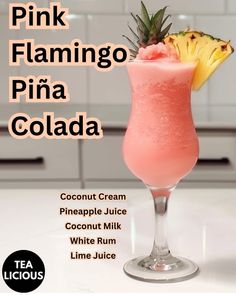 Pink Colada Cocktail, Pink Flamingo Pina Colada, Frozen Mixed Drinks, Colada Drinks, Frozen Drinks Alcohol, Pina Colada Cocktail, Flamingo Drink, Frozen Cocktail Recipes