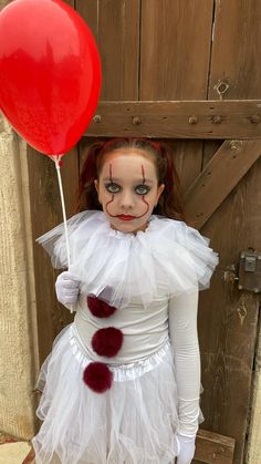 Pennywise Costume, Toddler Costumes Girl, Hallowen Ideas, Ghost Costume, Scary Clowns, Halloween 2023, Family Costumes, Halloween 2024, Amazing Spiderman