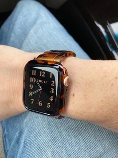 Tortoise Apple Watch Band, Tortoise Shell Apple Watch Band, Vintage Apple Watch Band, Fancy Apple Watch Bands, Chic Apple Watch Band, Designer Apple Watch Bands, Pretty Apple Watch Bands, Tortoise Shell Accessories, Styling Apple Watch