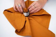 Napkin Holder Folding Ideas, Dinner Table Napkin Folding, Folding Table Napkins Simple, Thanksgiving Napkins Rings, Fold Thanksgiving Napkins, Napkin Folding Ideas With Rings How To, Dining Room Napkin Folding, Fancy Folded Napkins, Napkin Ideas For Thanksgiving